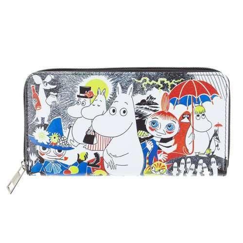 Moomin pung Numero 1 with embroidered Moomin characters and spacious design for organizing cards and coins