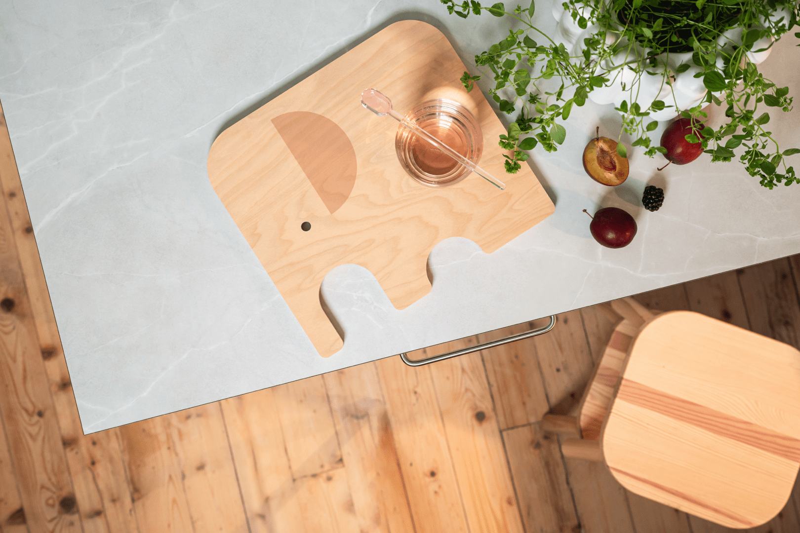 Muurla skærebræt, Elefant, birk/rosa, Medium.