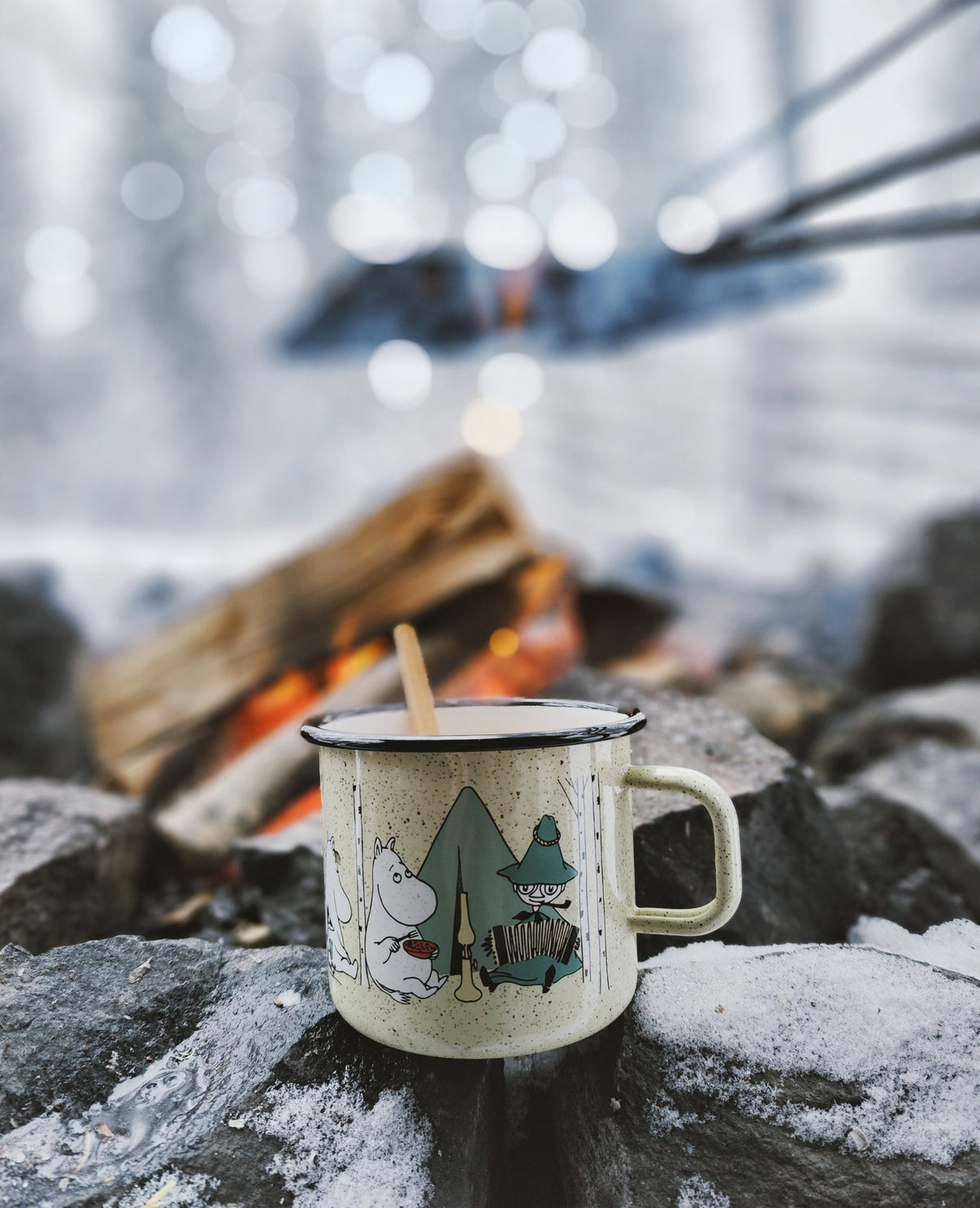 Mumitroldene emaljekrus 8 dl - Campers - Dsignhouse