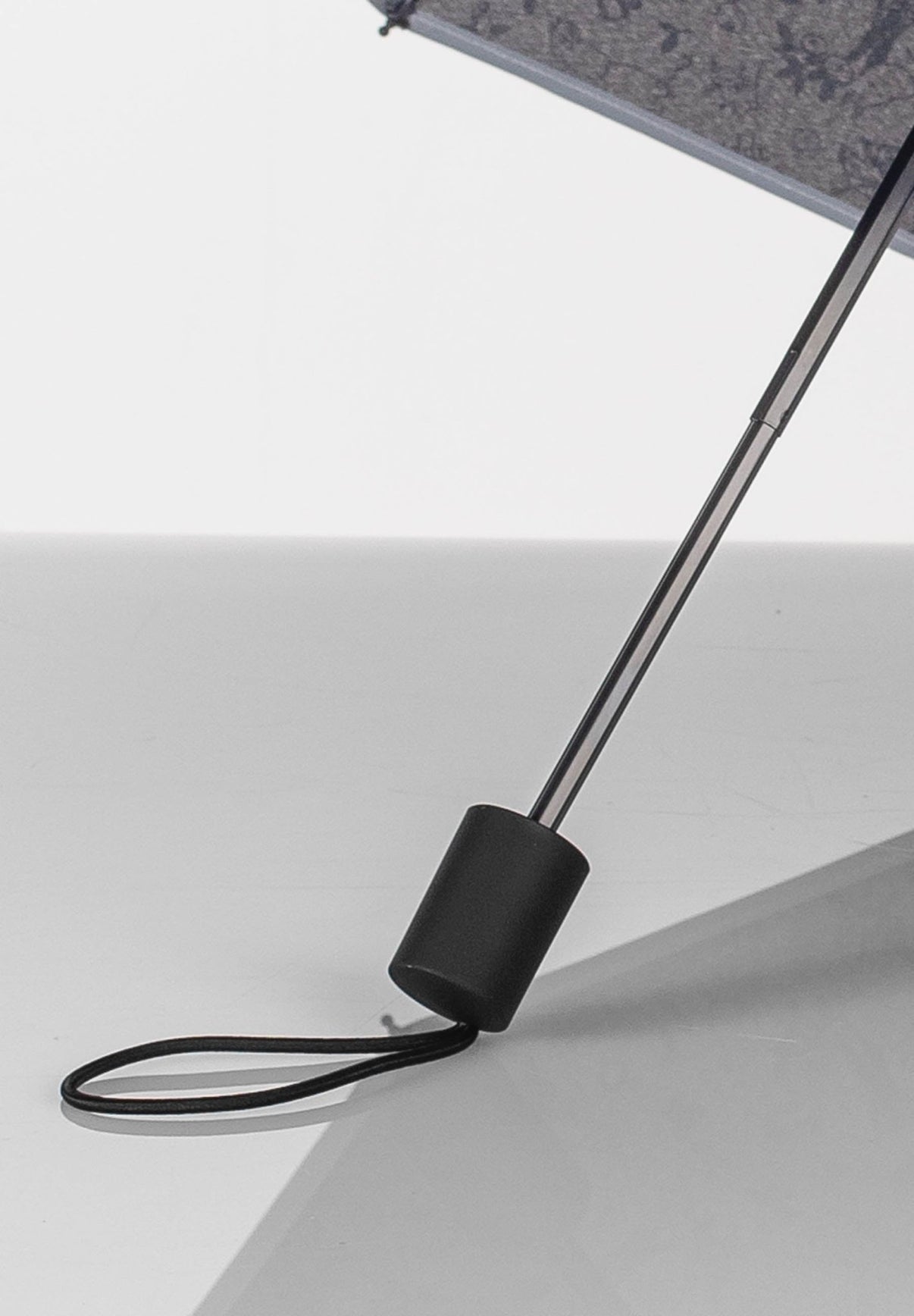 Mumitroldene paraply, RPET Sort - Dsignhouse