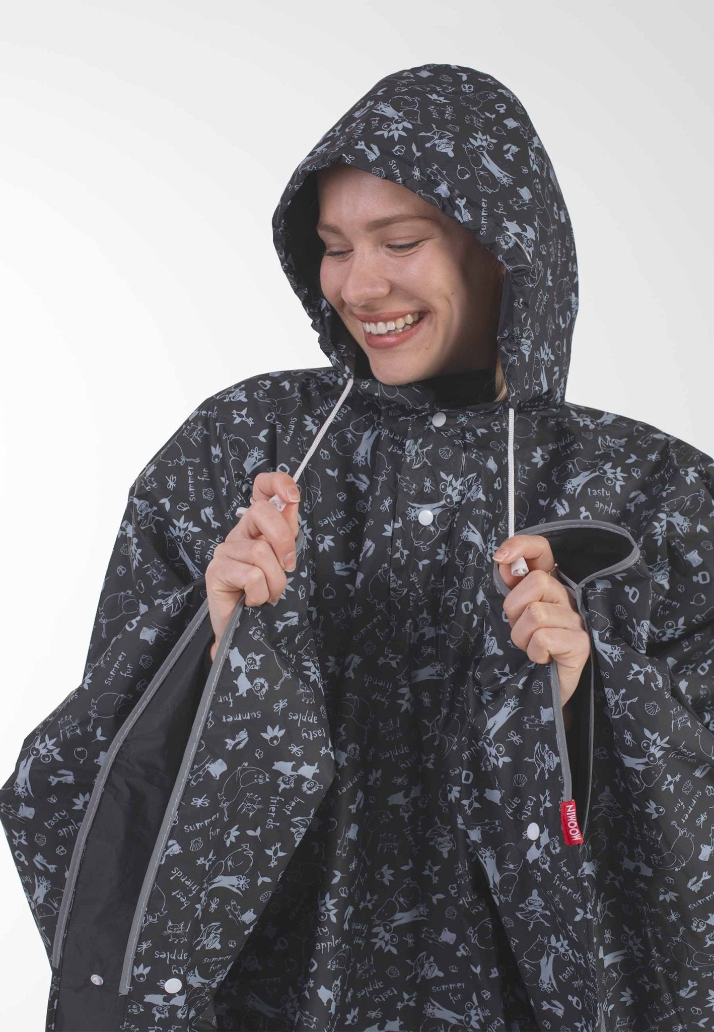 Mumitroldene regnslag Sort S - Dsignhouse