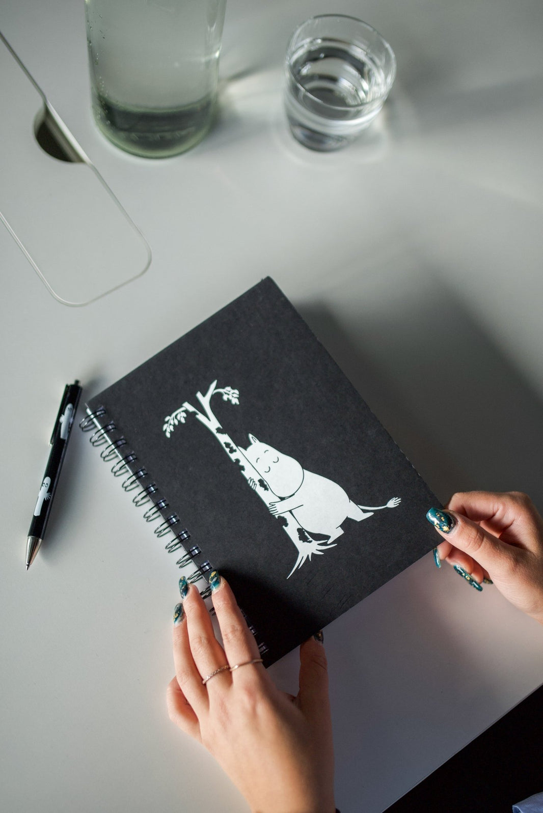 Mumitroldene spiralnotesbog A5, hardcover, sort udvalg - Dsignhouse