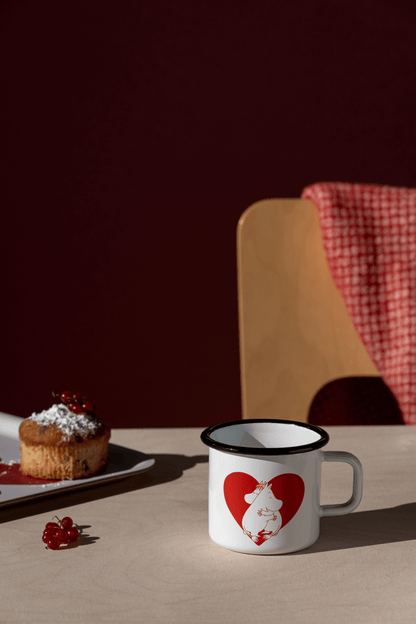 Mumitroldene emaljekrus Hjerte 3,7dl - Dsignhouse