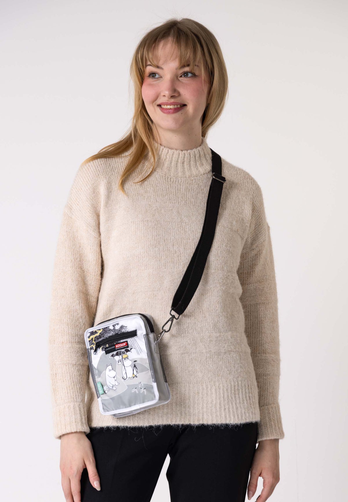 Mumitroldene mobiltaske Island båret som crossbody