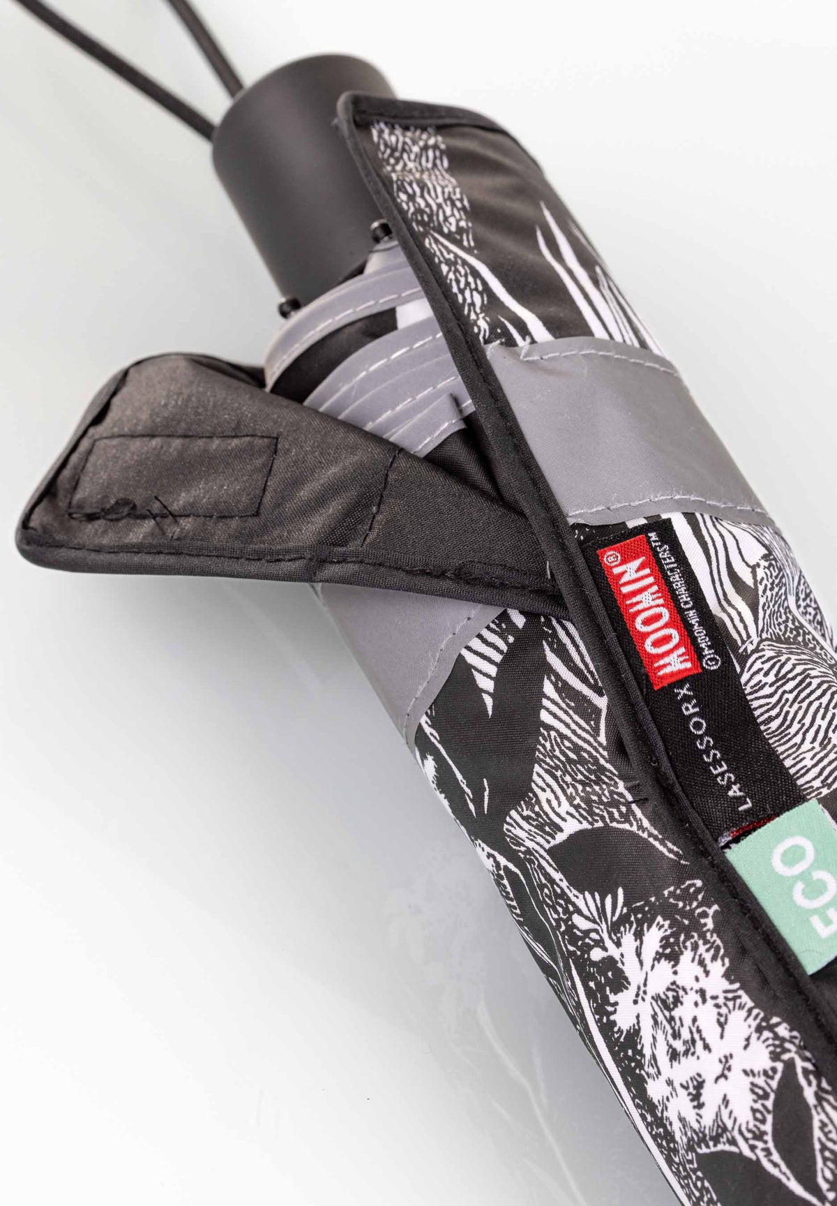Mumitroldene paraply Farlig midsommer – etui med reflekskant